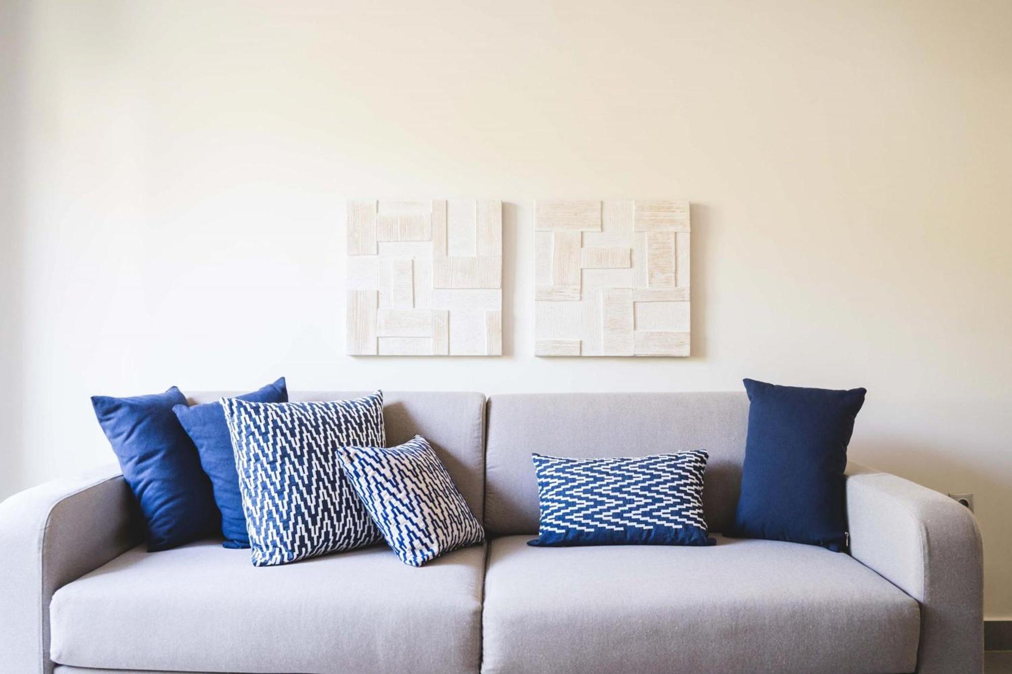 Blue Symphony Suites Apartments نِكيانا المظهر الخارجي الصورة