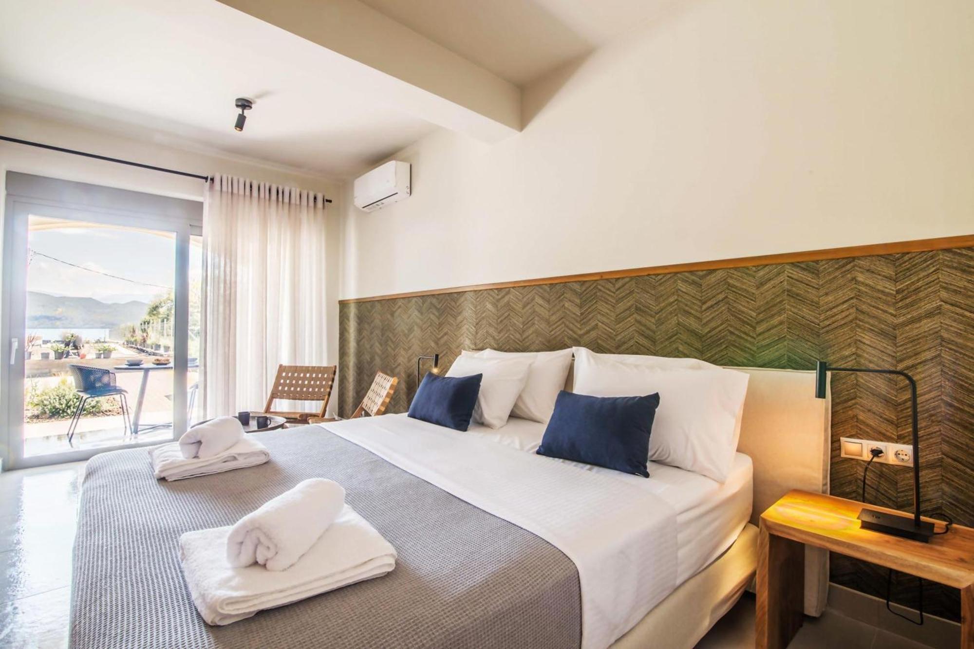 Blue Symphony Suites Apartments نِكيانا المظهر الخارجي الصورة